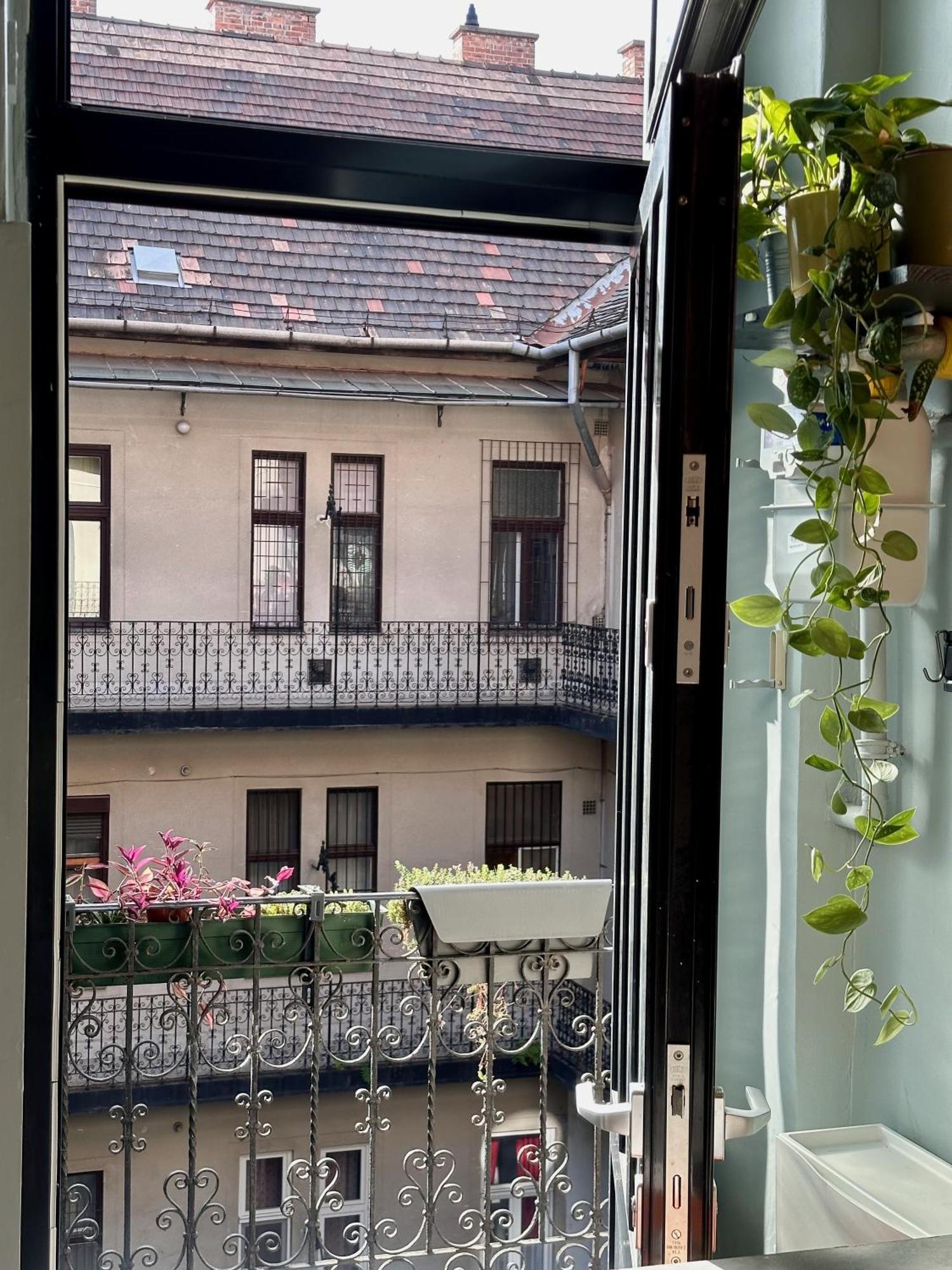 Centrally Located Studio Near Keleti Palyaudvar Budapest Exterior foto